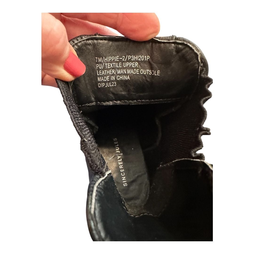 Sincerely Jules Women's Hippie Chelsea Boots Black Pebbled Leather sz 7 4