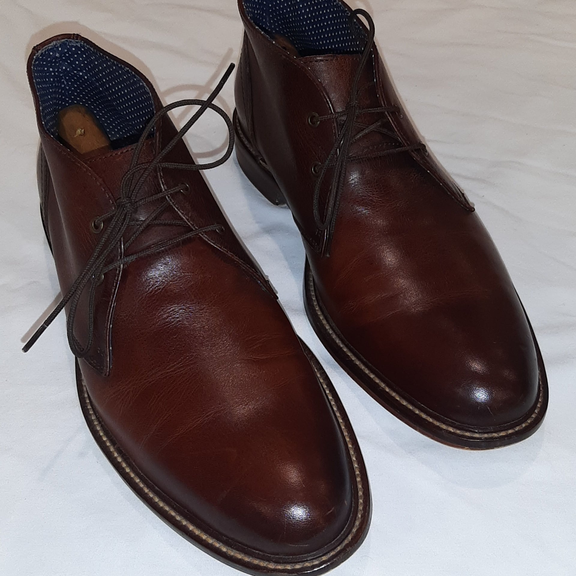 “Aston Grey” Chukka Boot, fully leather, size 8.5 1