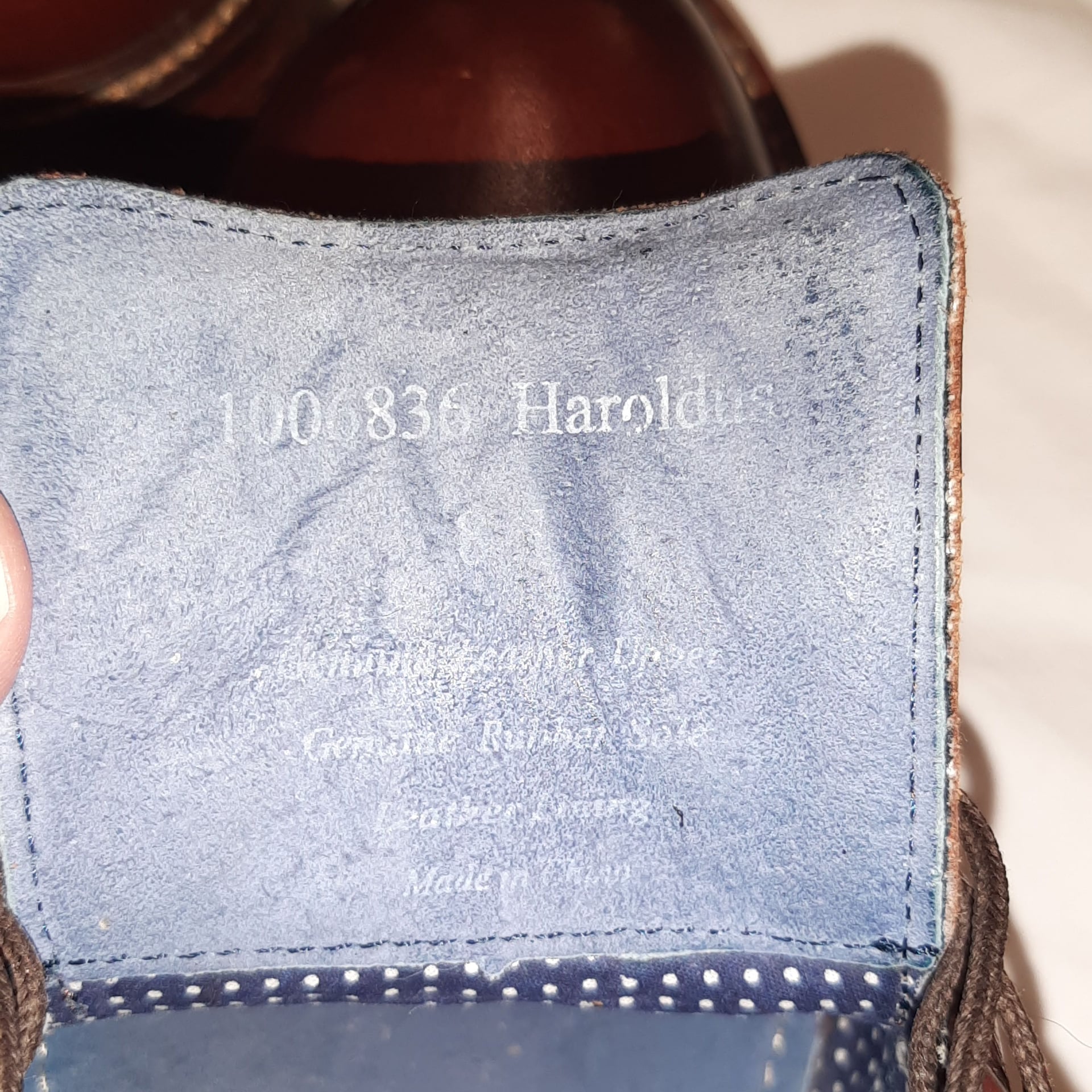 “Aston Grey” Chukka Boot, fully leather, size 8.5 8