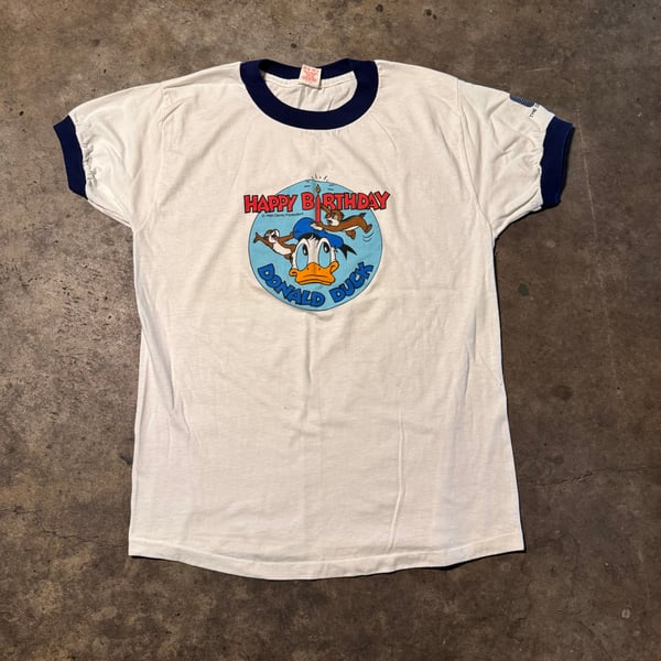 1984 Disney DISNEYLAND Cast summer picnic Tshirt Large Donald Duck Birthday