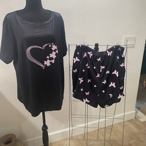 Heart Graphic Tee & shorts Lounge Set