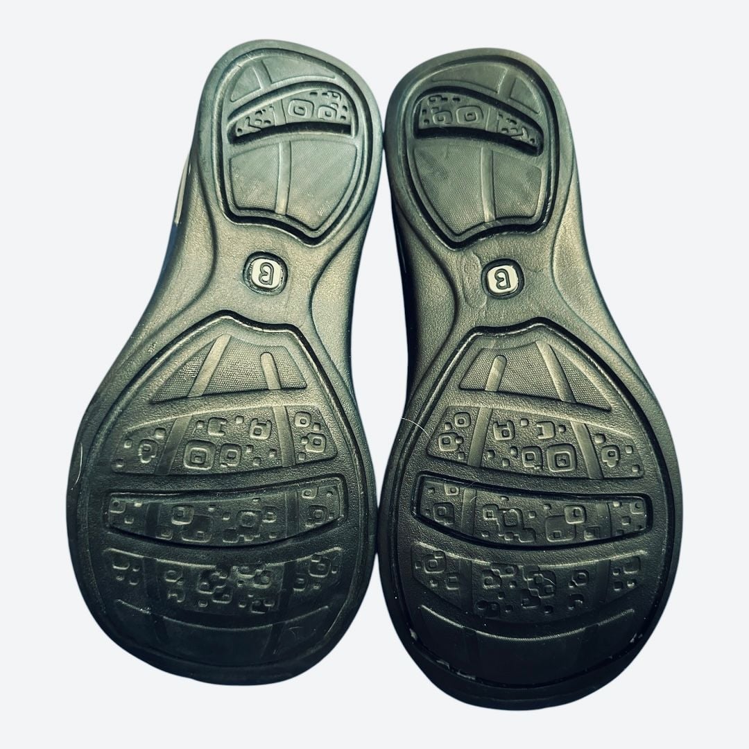 BZees Electric Women's Shoes in Black designed for ultimate comfort. Washable Cushioned insole and lightweight construction 4