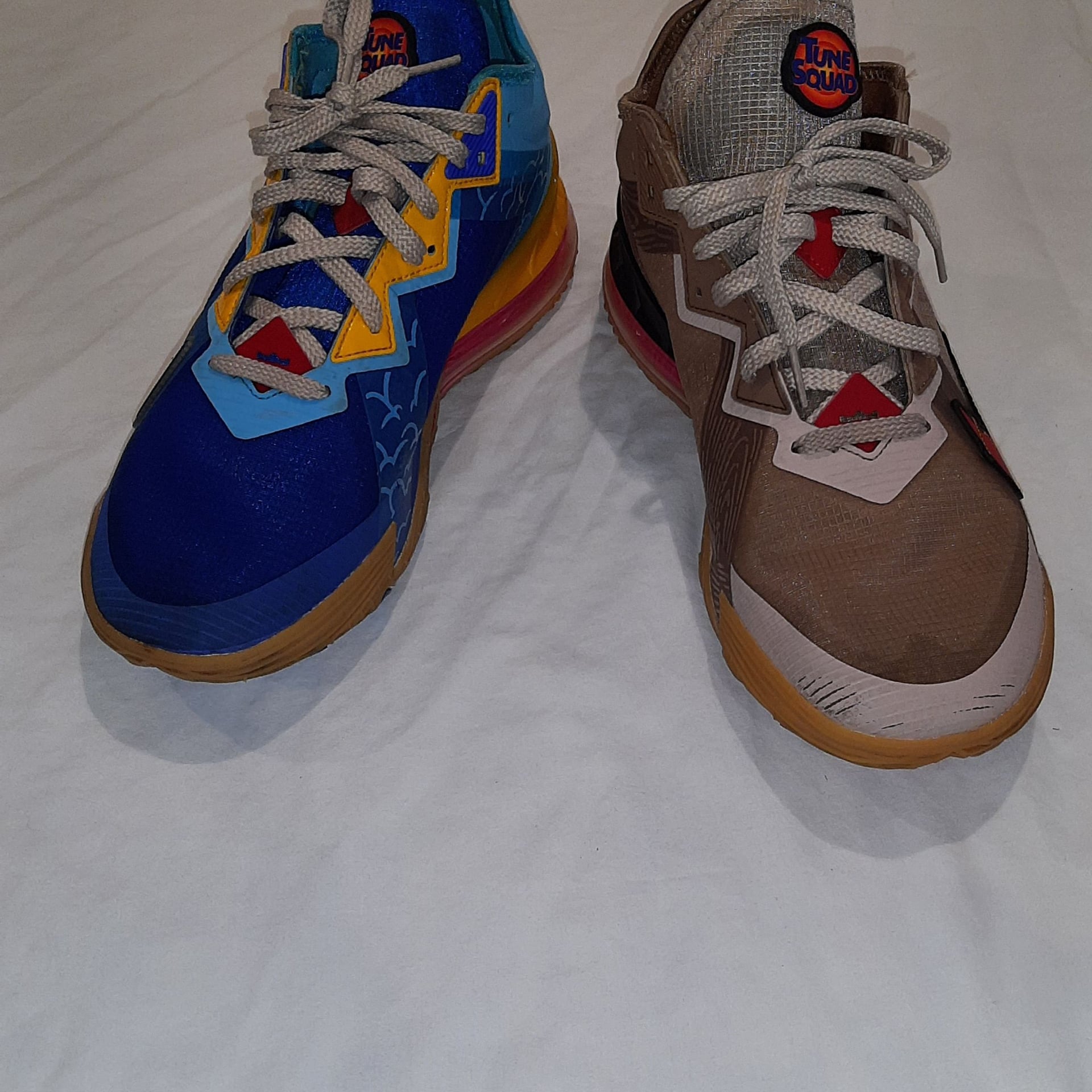 Buy Space Jam x LeBron 18 Low 'Wile E. x Roadrunner' - CV7562 401 3