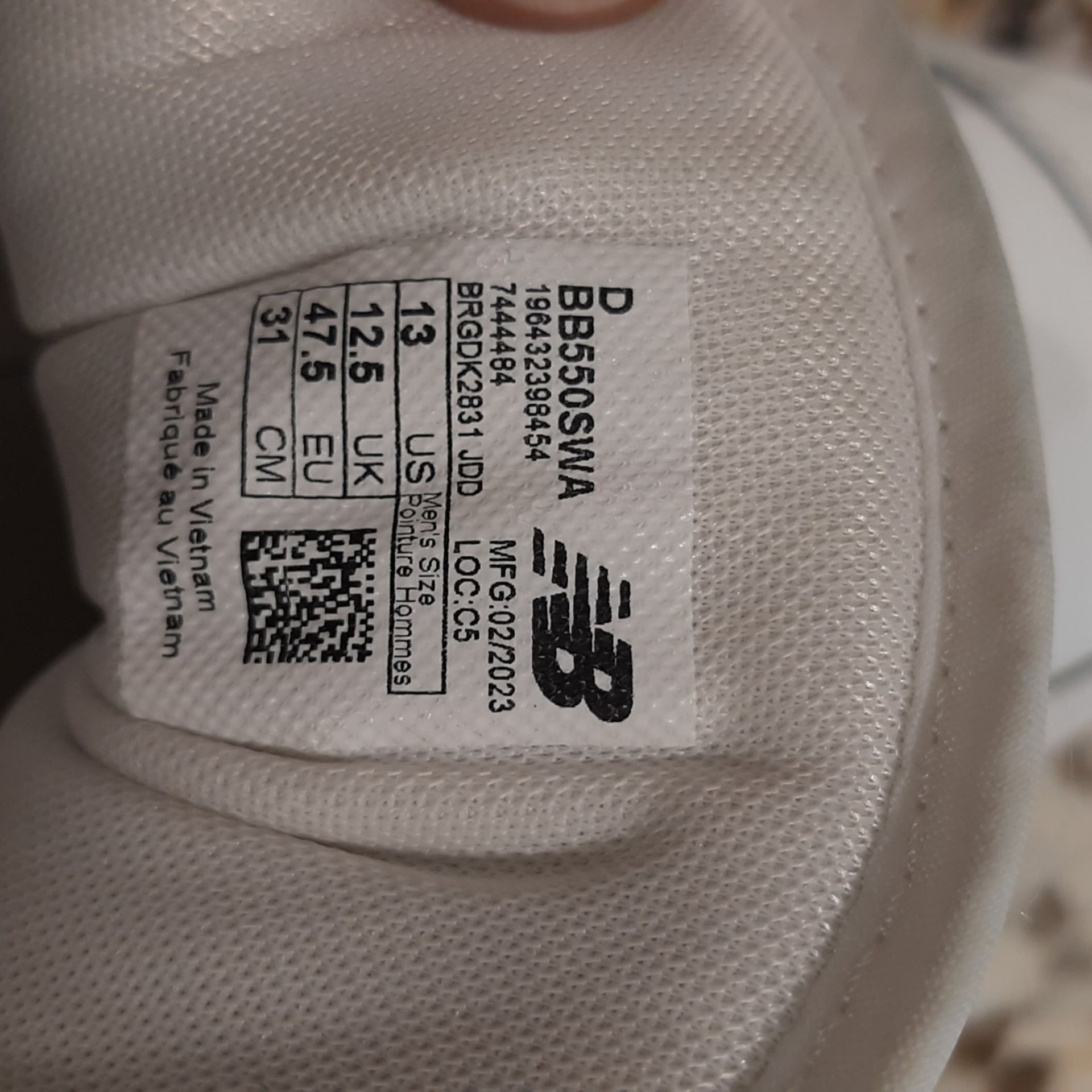 New Balance 550 White nearly New, SiZe US 13 Basketball sneakers 10