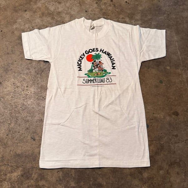 Vintage Mickey Goes Hawaiian T-Shirt Summer  Luau 1983 Small
