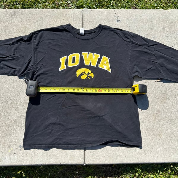 Vintage Iowa Hawkeyes Long sleeve 2000s Black Medium Retro College Football