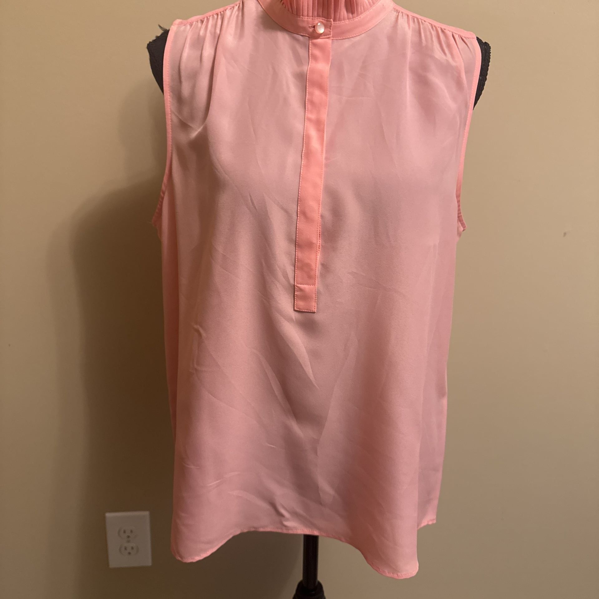 Pink Sleeveless Blouse with Pleated Collar 1