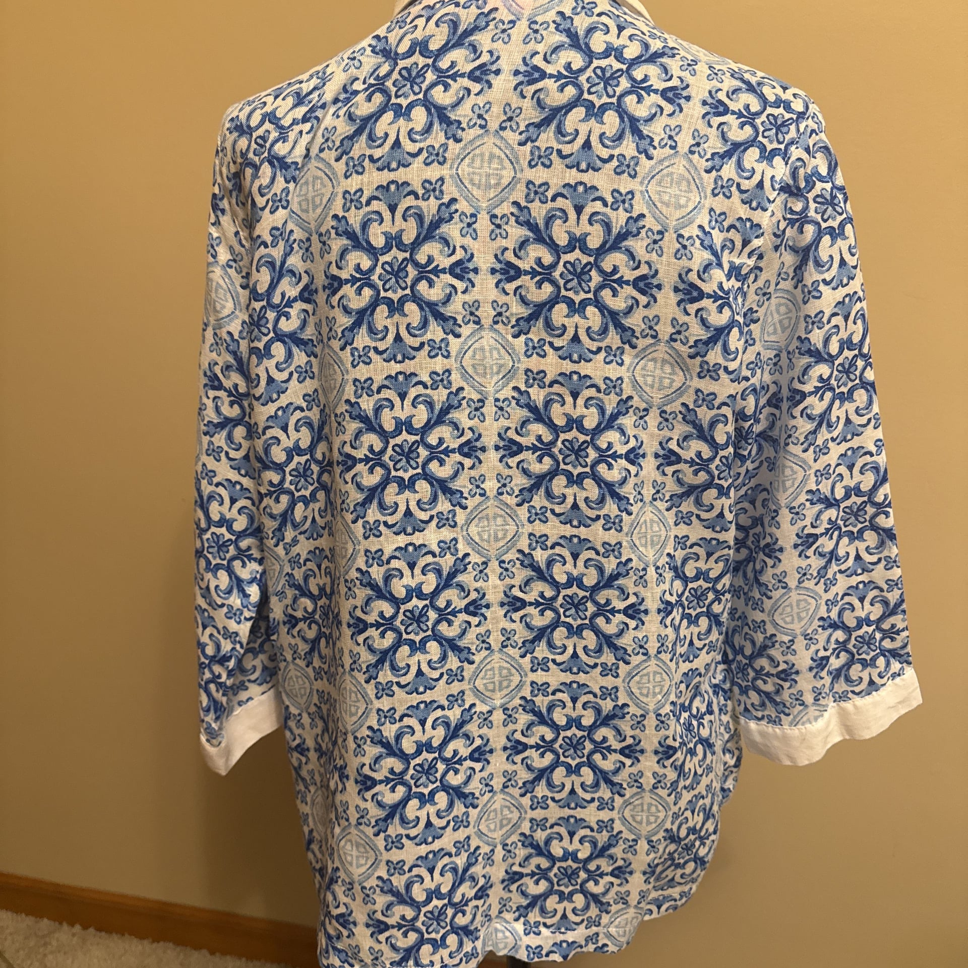 Isaac Mizrahi Linen Woman's Coastal Blue 3/4 Sleeve V-Neck Top ~ Size: Large 2