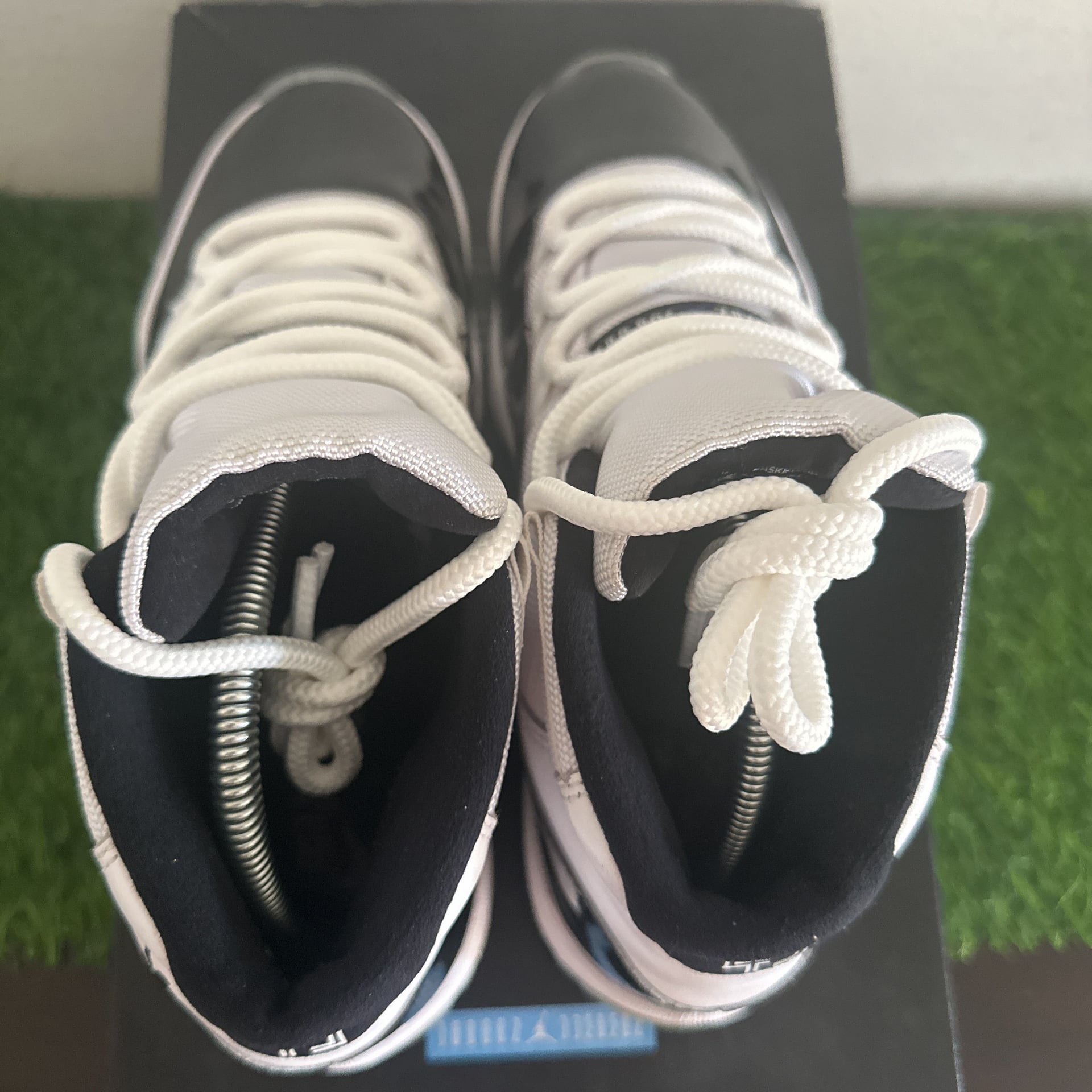 Concord 11s size 8.5 great condition authentic ✓‼️ 2018 6