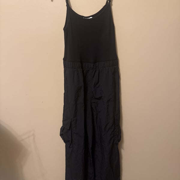 No boundaries - utility jumpsuit. 