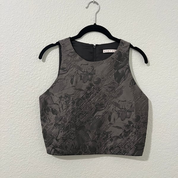 Alice + Olivia Floral Embossed Sleeveless Crop Top Black Gray Jacquard Size 4
