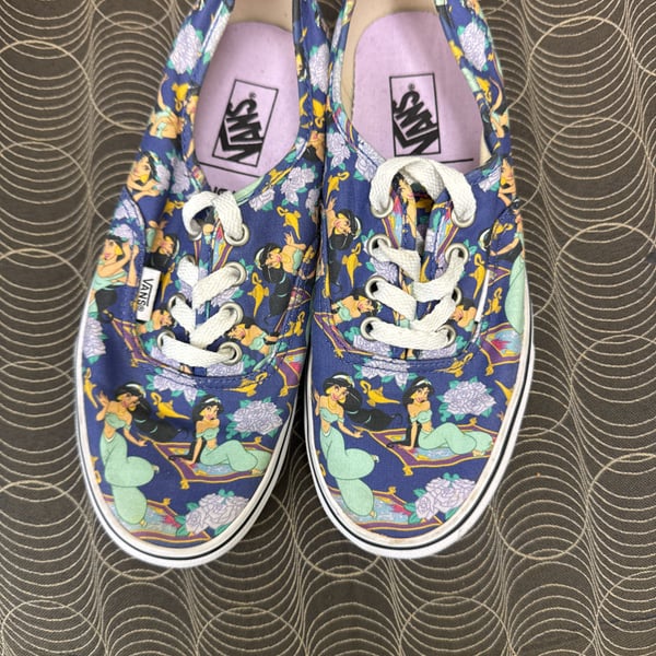 RARE Vans x Disney Princess Jasmine Authentic Sneakers Limited Edition 9.5 Women