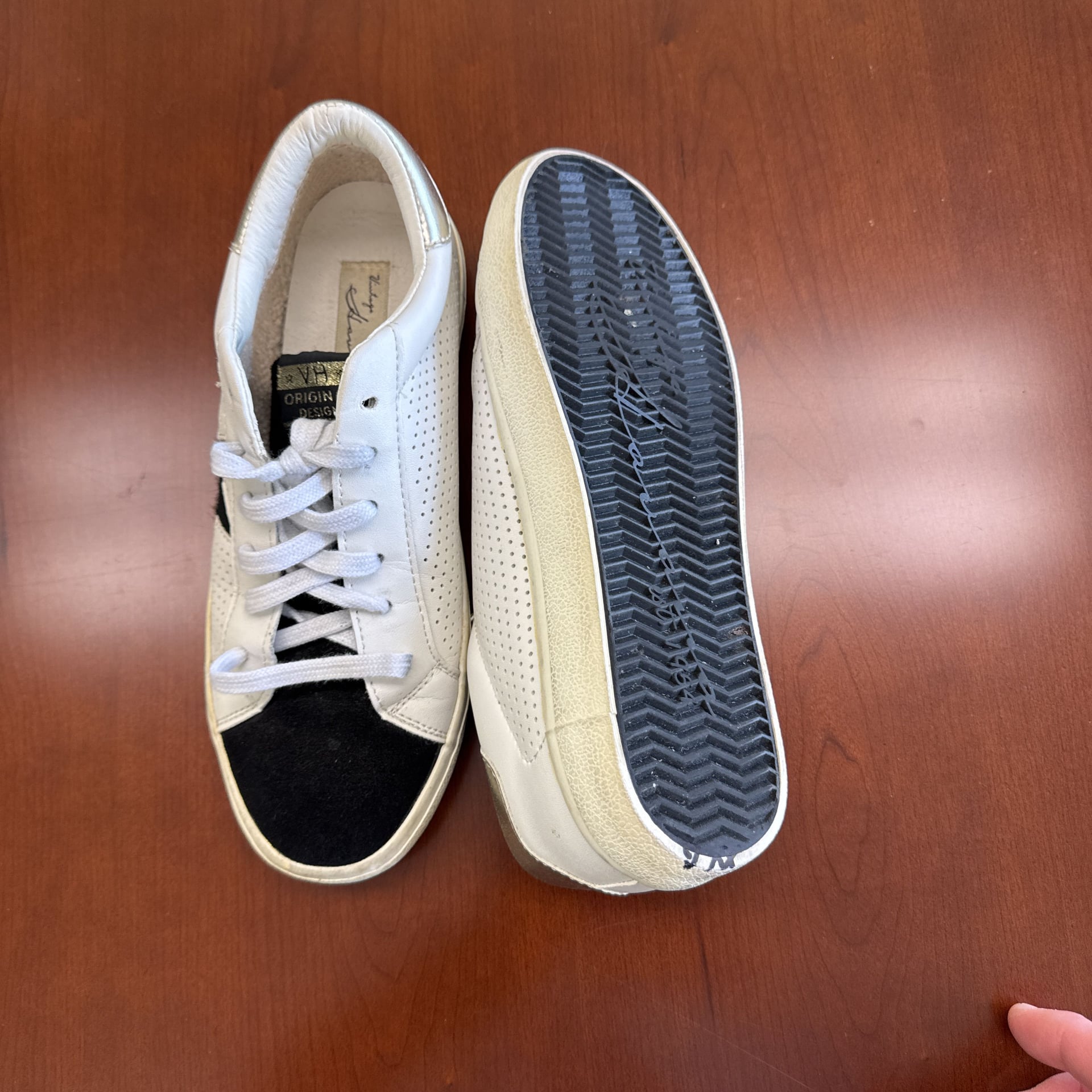 Steve Madden 4
