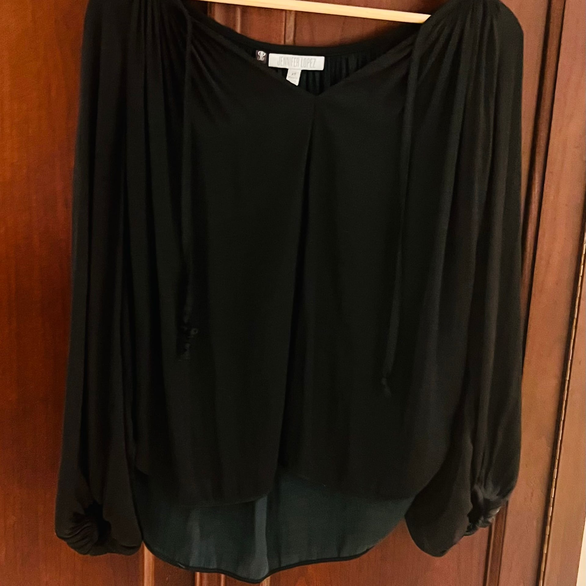 JENNIFER LOPEZ BLACK OPEN SHOULDER SHIRT SIZE XS GOLD BLING 3