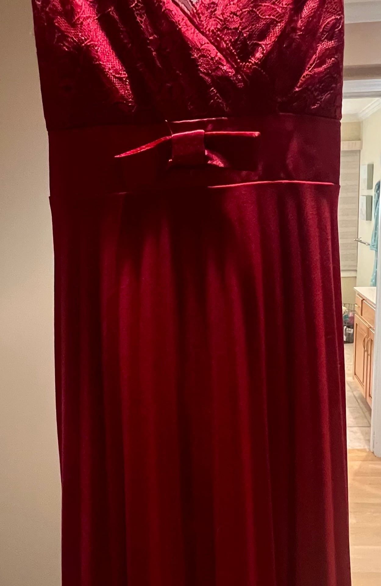 Elegant Burgundy Lace Bodice Evening Gown 1