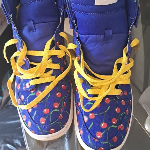 Nike Women's Blue Cherries Print Hightop Dunk Sneakers 9