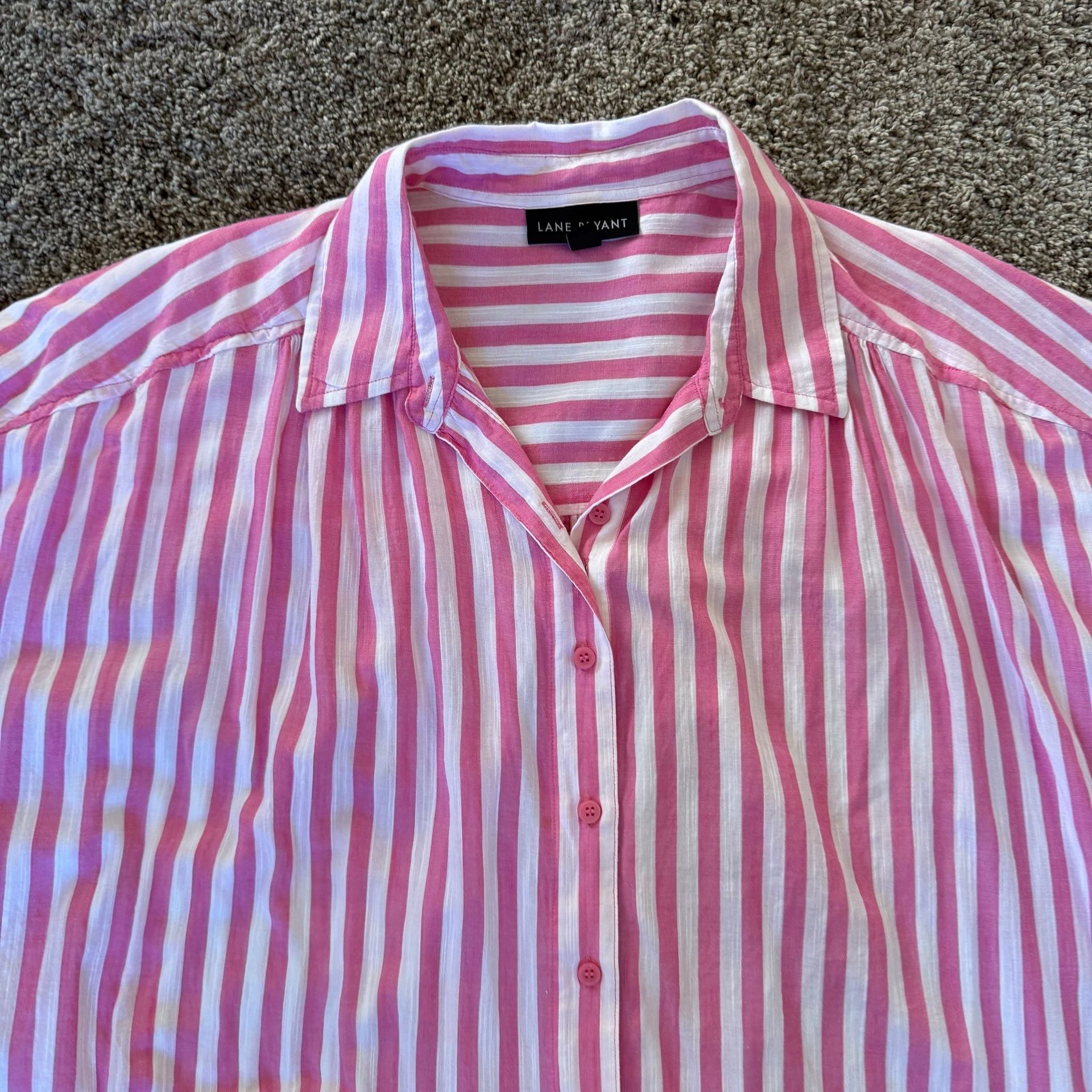 Lane Bryant Short Sleeve Tie Hem Button Down Size 16 3