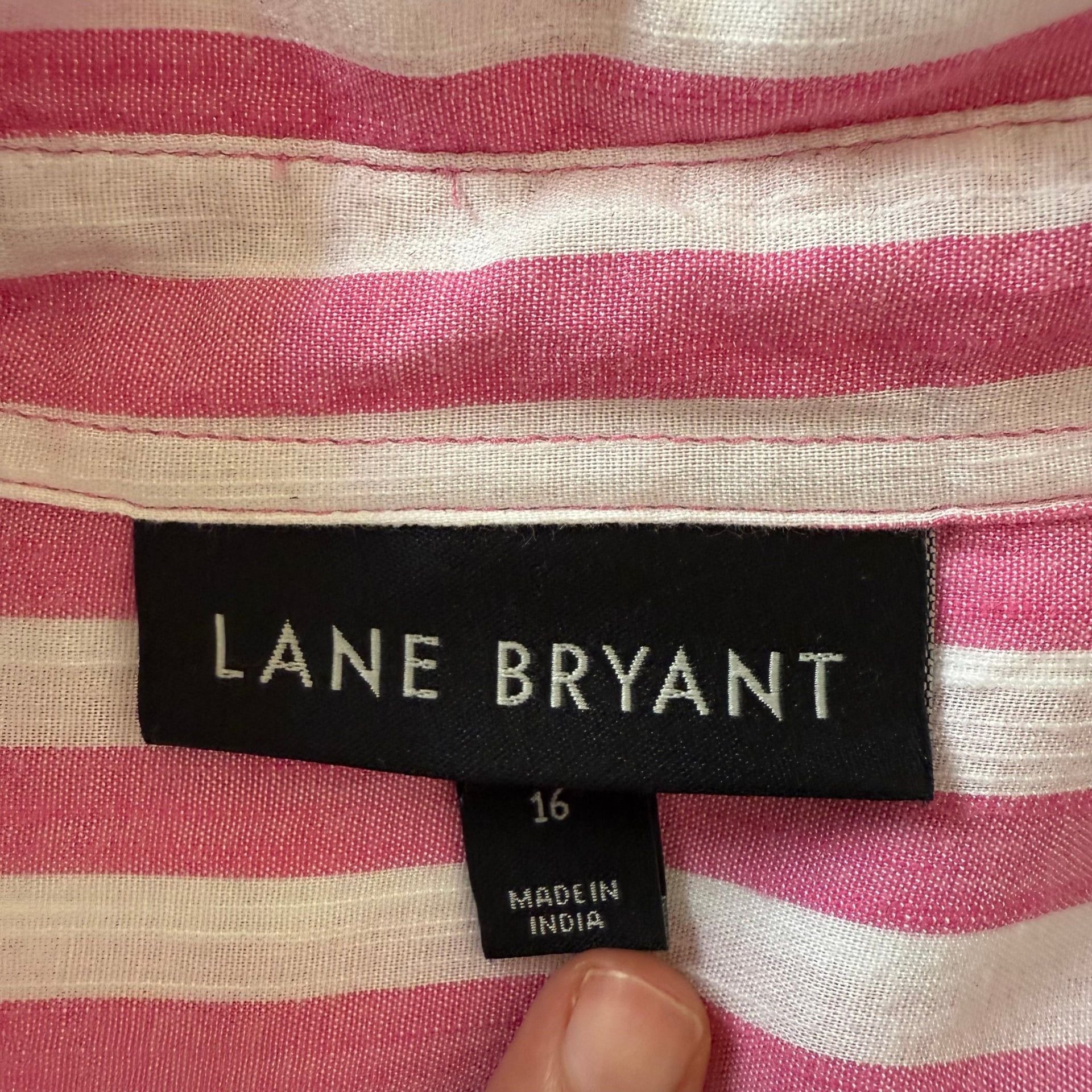 Lane Bryant Short Sleeve Tie Hem Button Down Size 16 4