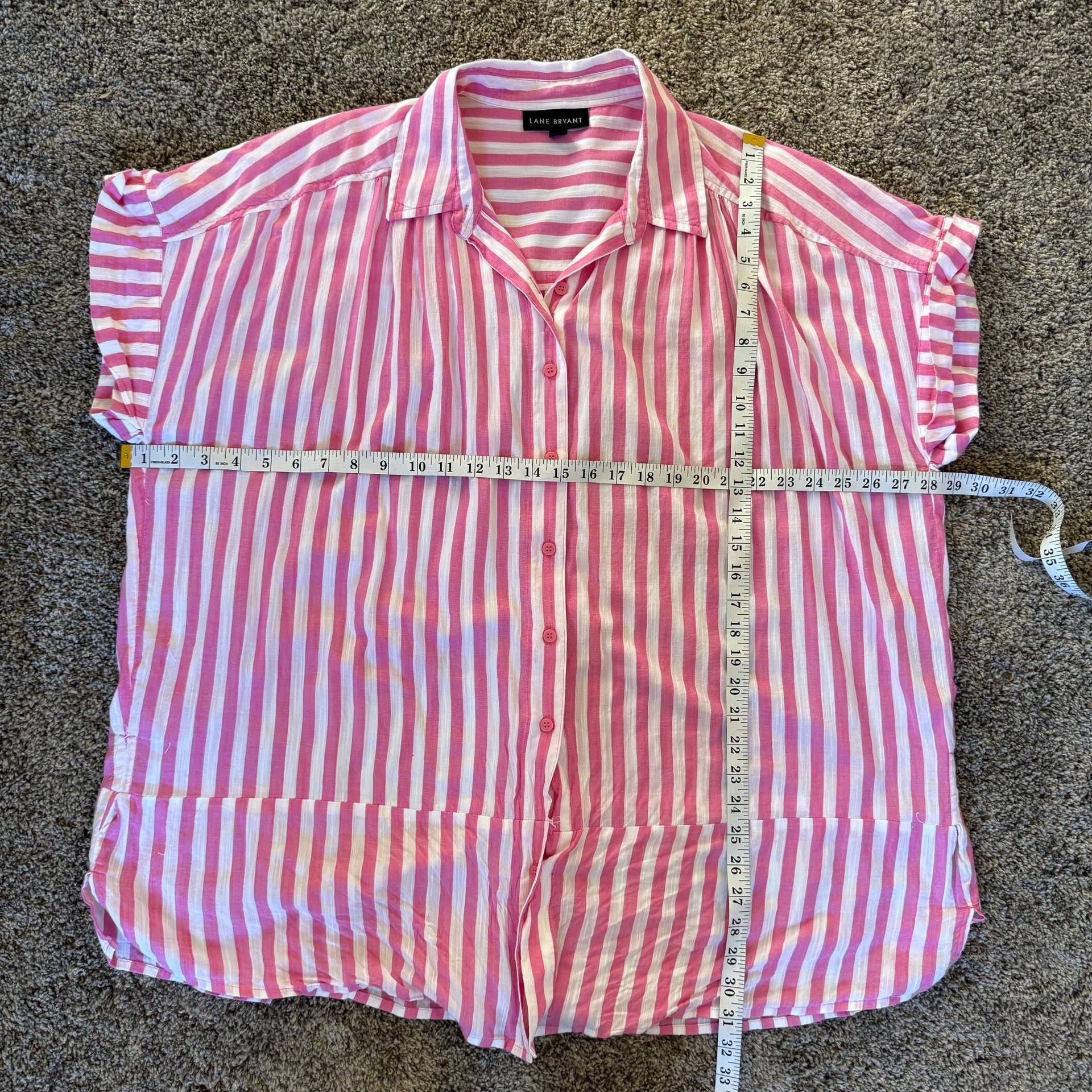 Lane Bryant Short Sleeve Tie Hem Button Down Size 16 6