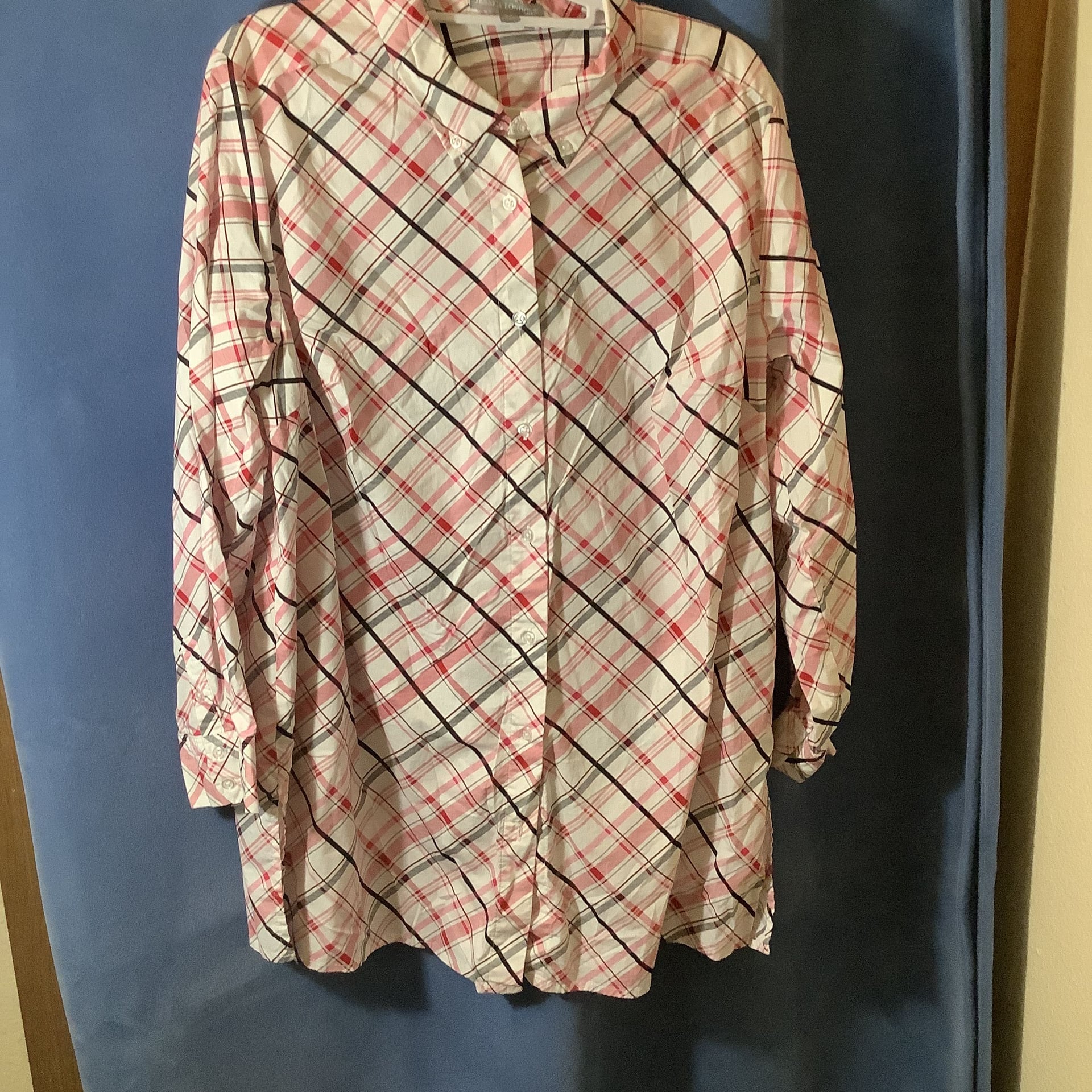 Pink Plaid Button-Up Shirt 2