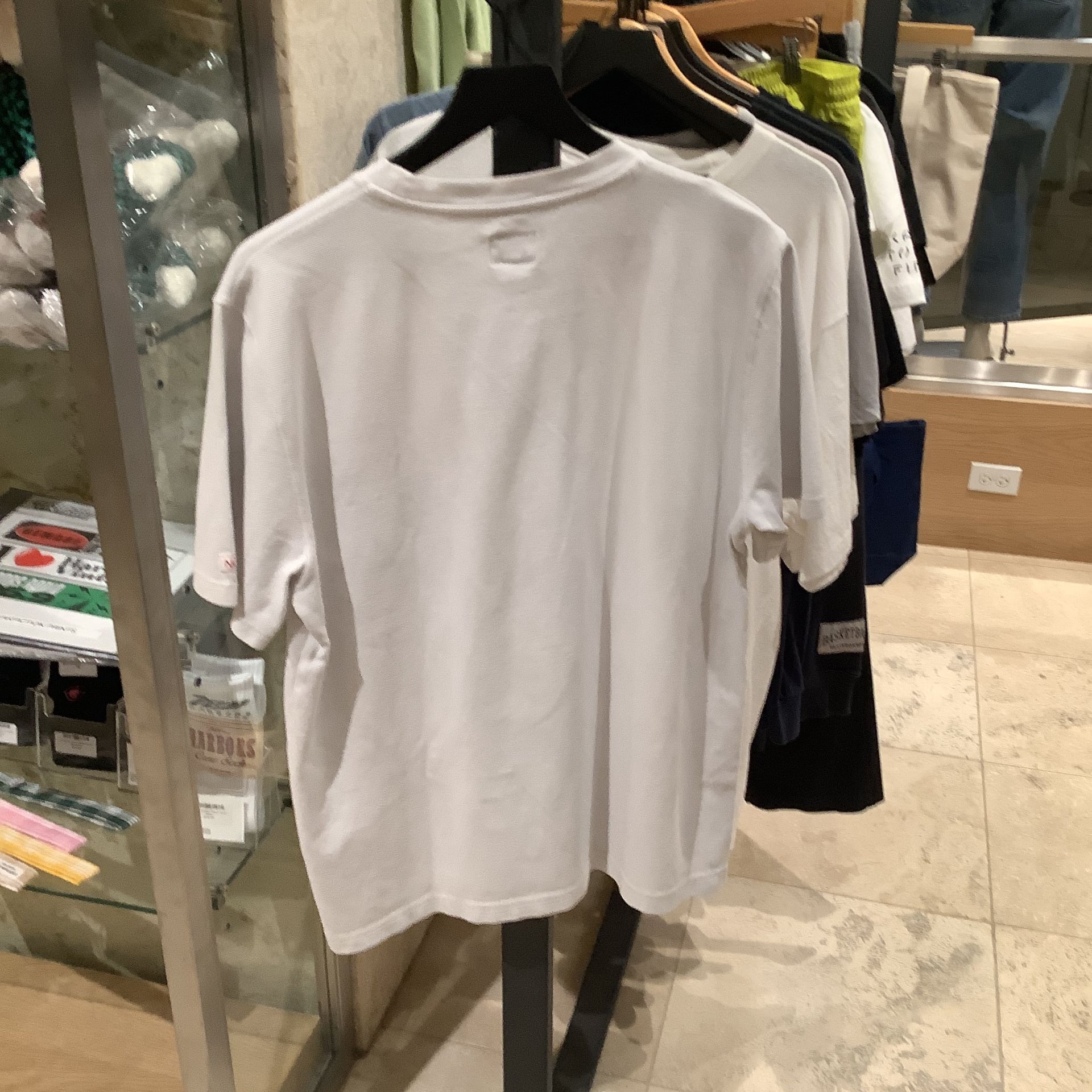Noah White Crew Neck T-Shirt with Pocket size L 4