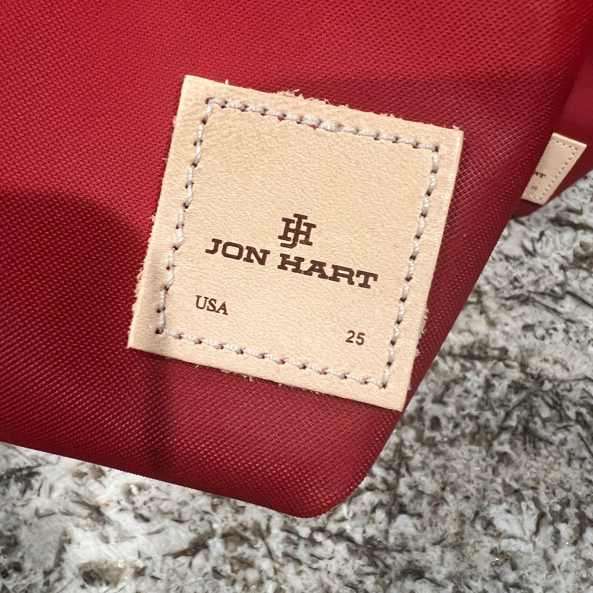 Jon Hart Designs Chico & Grande Red Travel and On-the-Go Cosmetic Bag Set 3