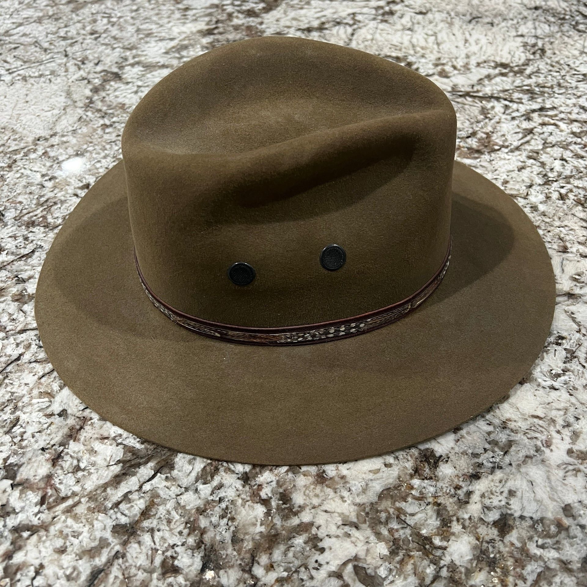 Gun Club Stetson 4X Beaver Brown Fedora Hat Feather Leather size 7 1/8 2