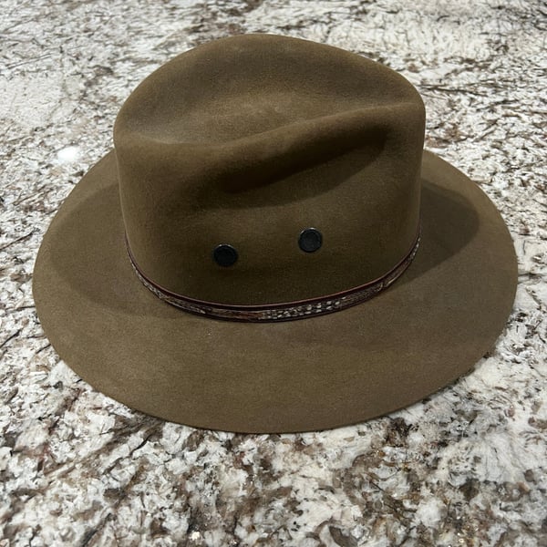 Gun Club Stetson 4X Beaver Brown Fedora Hat Feather Leather size 7 1/8