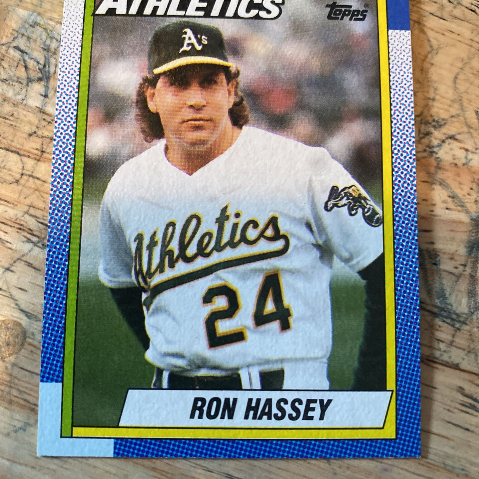 1990 Topps #527 Ron Hassey Excellent 1