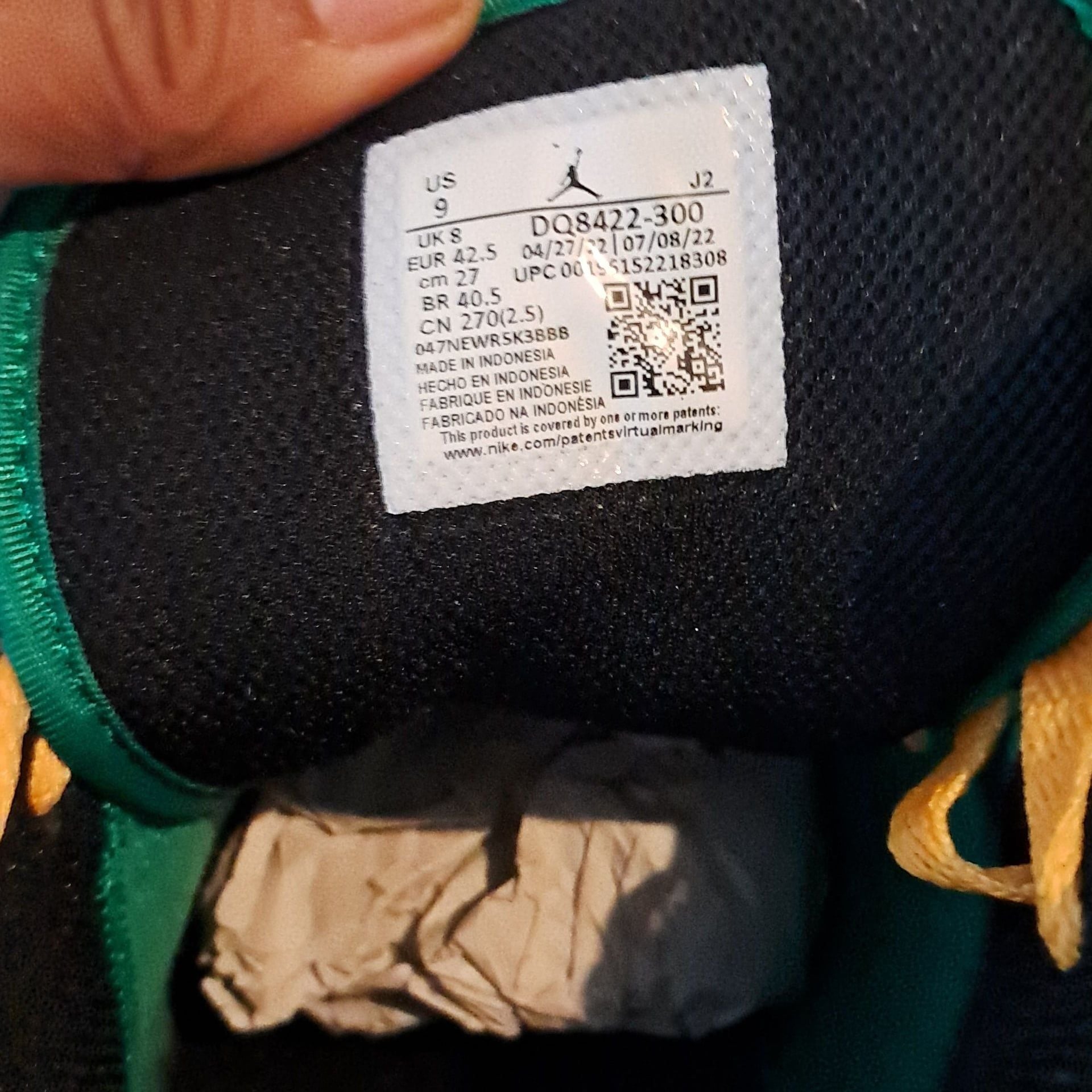 Air Jordan 1 Low SE 'Christmas 8