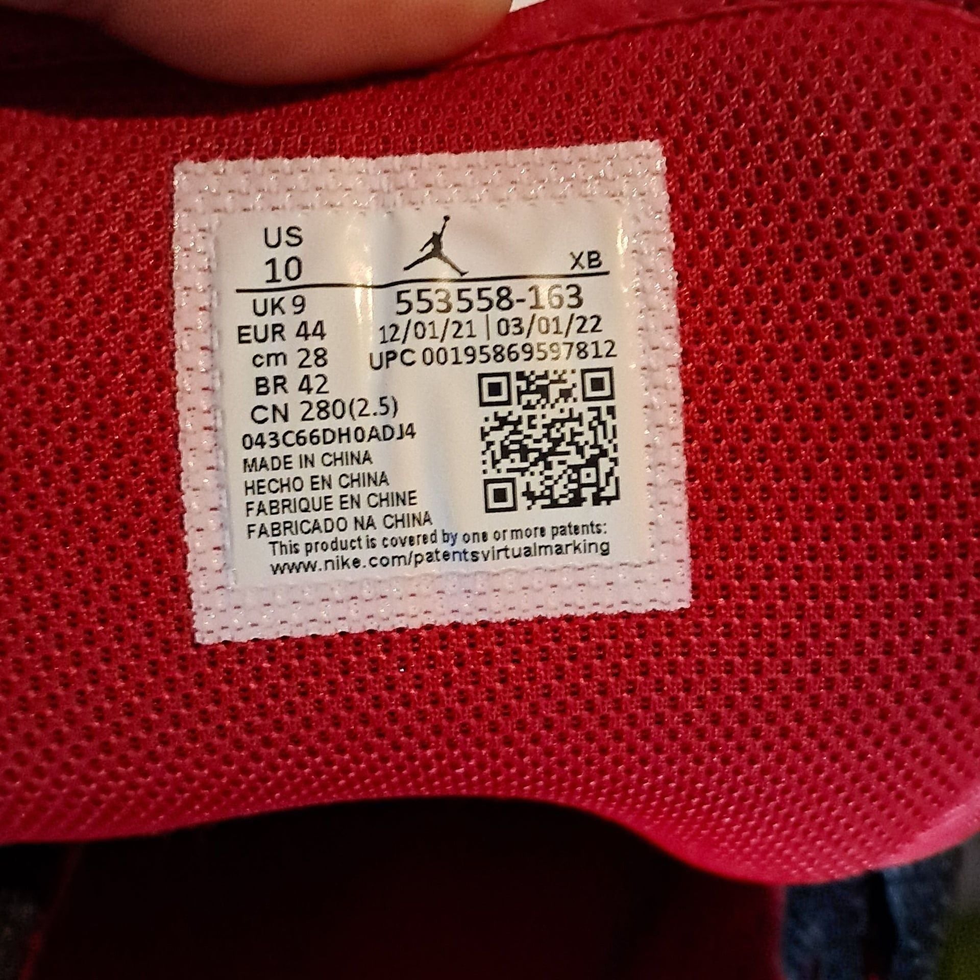 Nike Air Jordan 1 Low "Bulls" 8