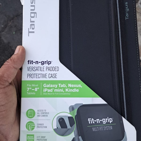 Targus Fit-n-grip Versatile Padded Protective Case Fits Most 9"-10.1" Tablets