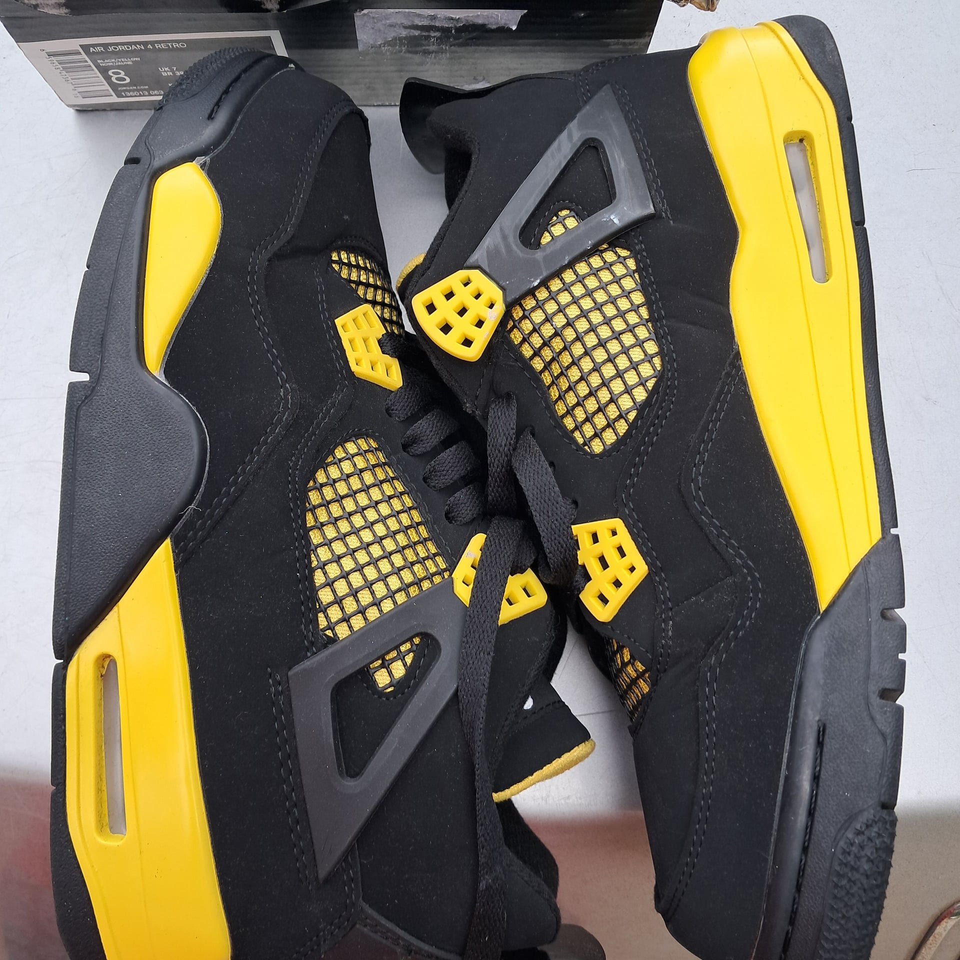 JORDAN 4 RETRO SIZE 8 8