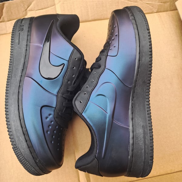 Men's Iridescent Black Sneakers