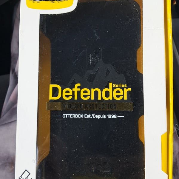 OtterBox Defender Series Rugged Case