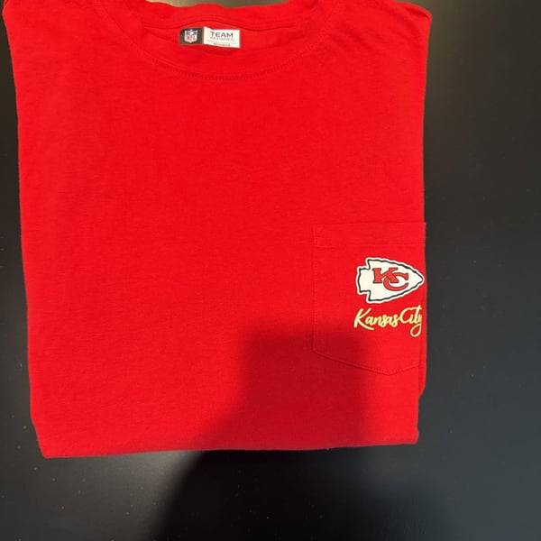 Nike Kansas City Chiefs Womens Pocket T-Shirt - RED,
