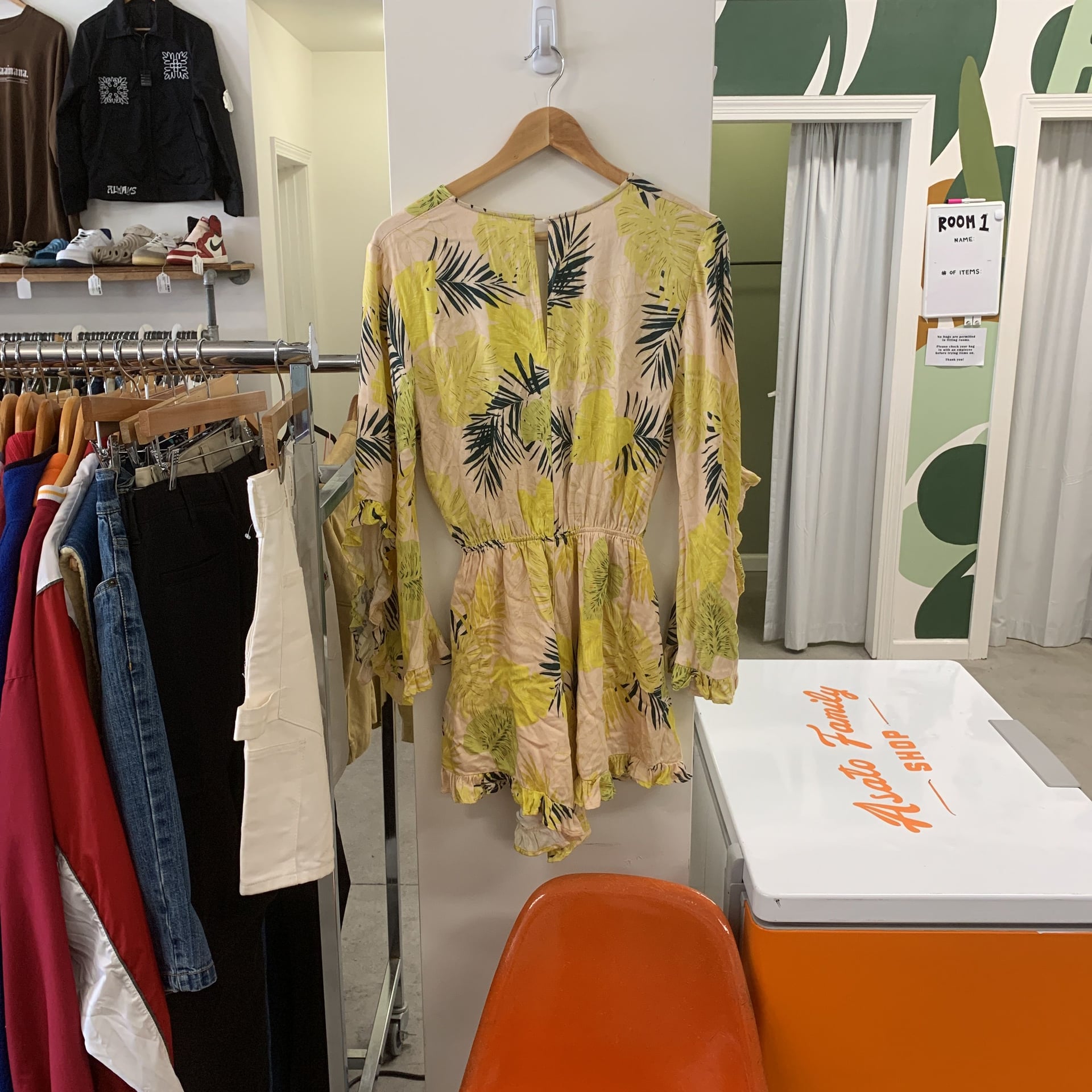 Mahina Floral Yellow Romper Size S Bin M 5