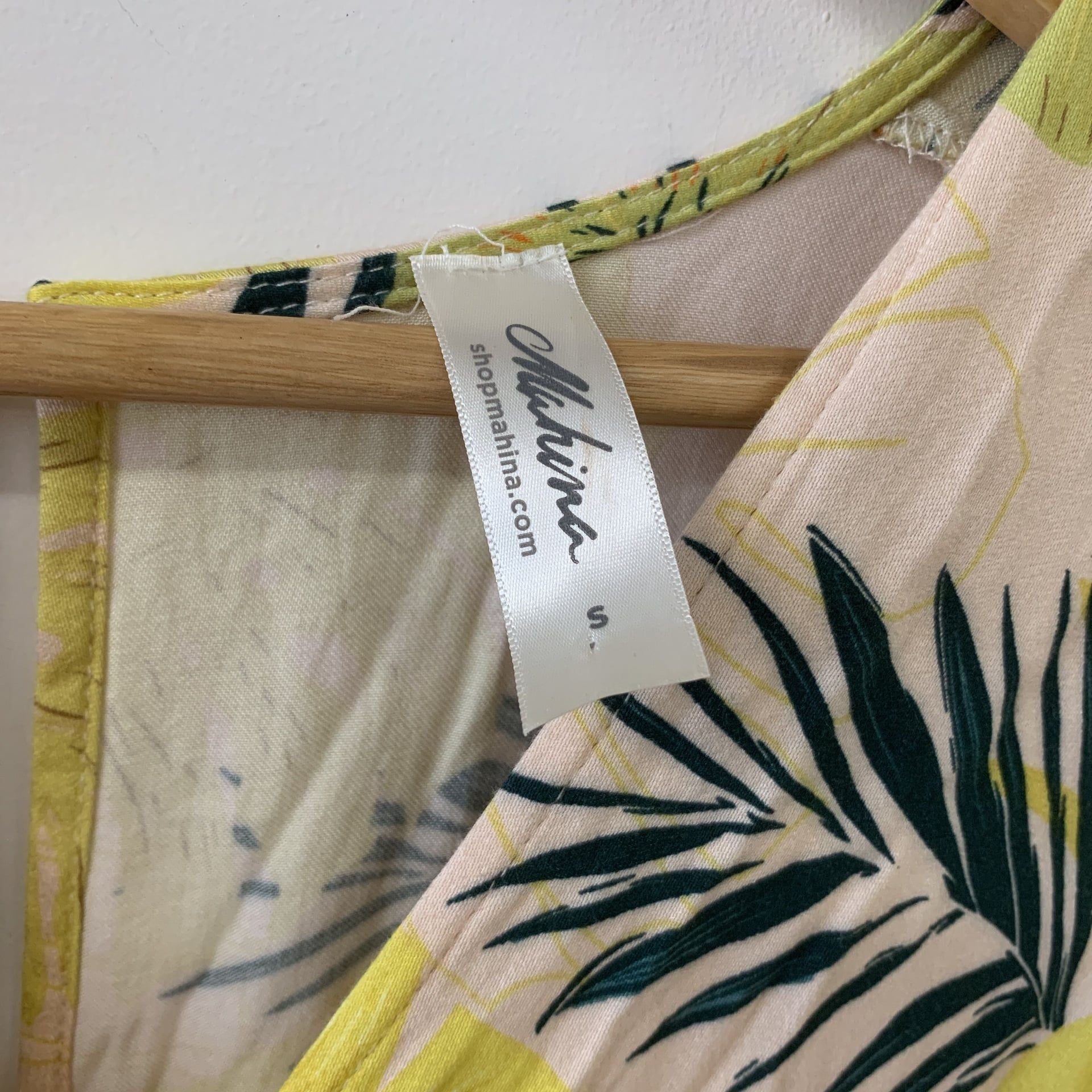 Mahina Floral Yellow Romper Size S Bin M 4