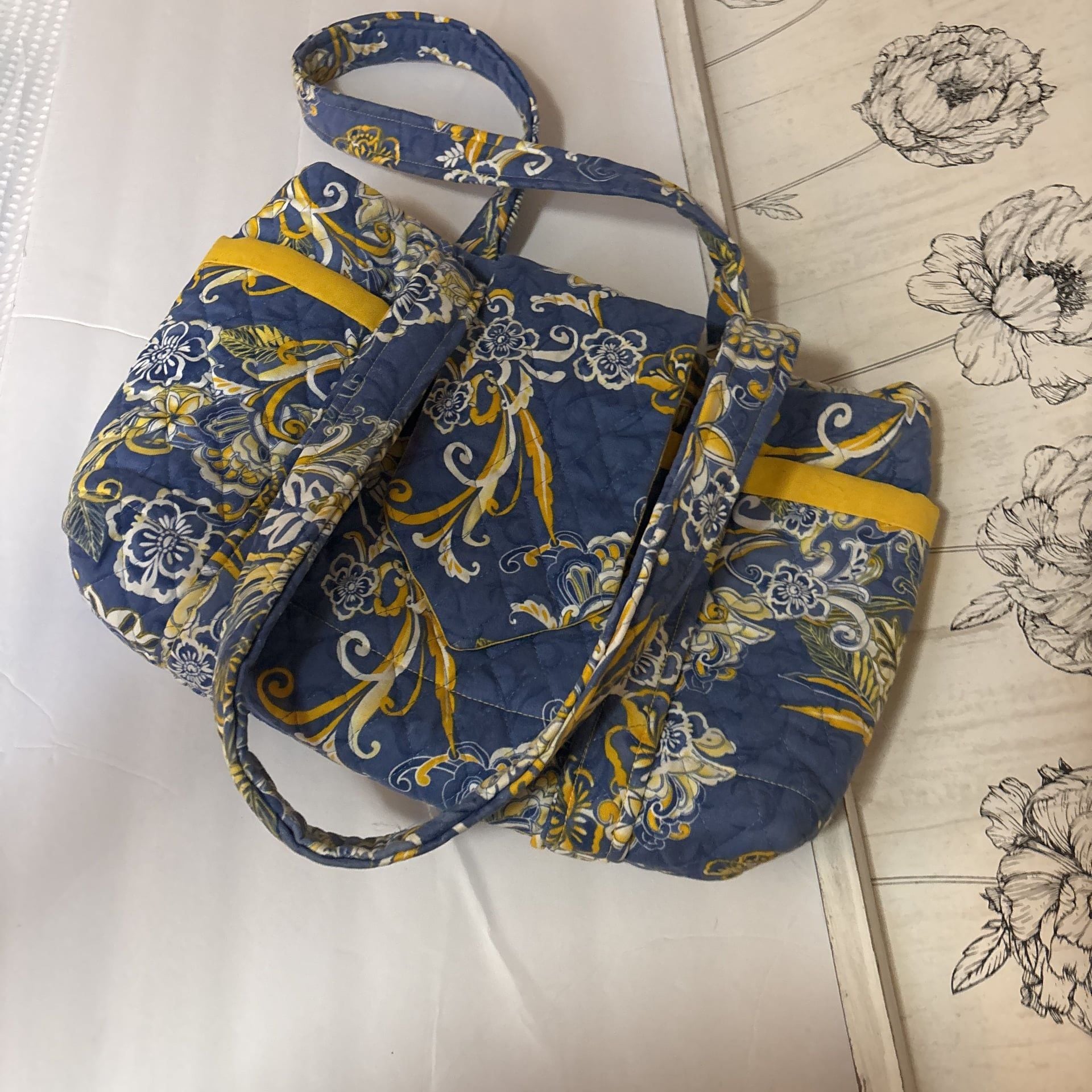 Vera Bradley Ellie Blue Retired Floral Quilted Shoulder Bag Tote 6