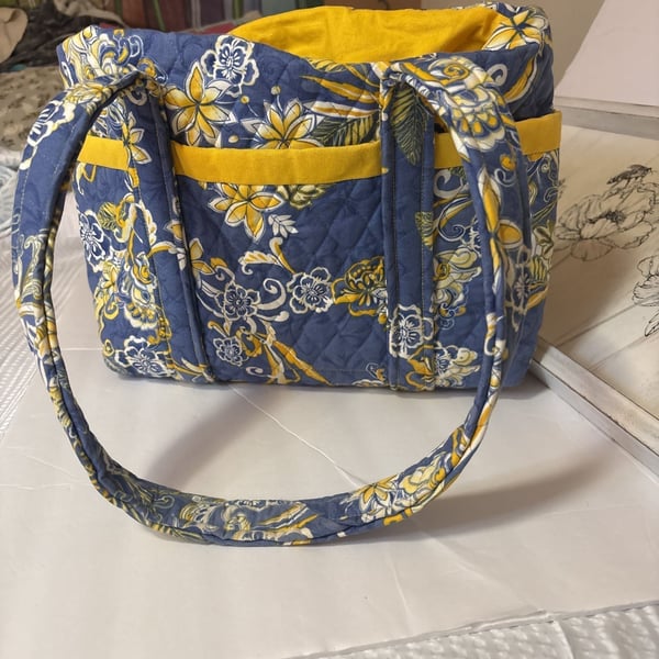 Vera Bradley Ellie Blue Retired Floral Quilted Shoulder Bag Tote