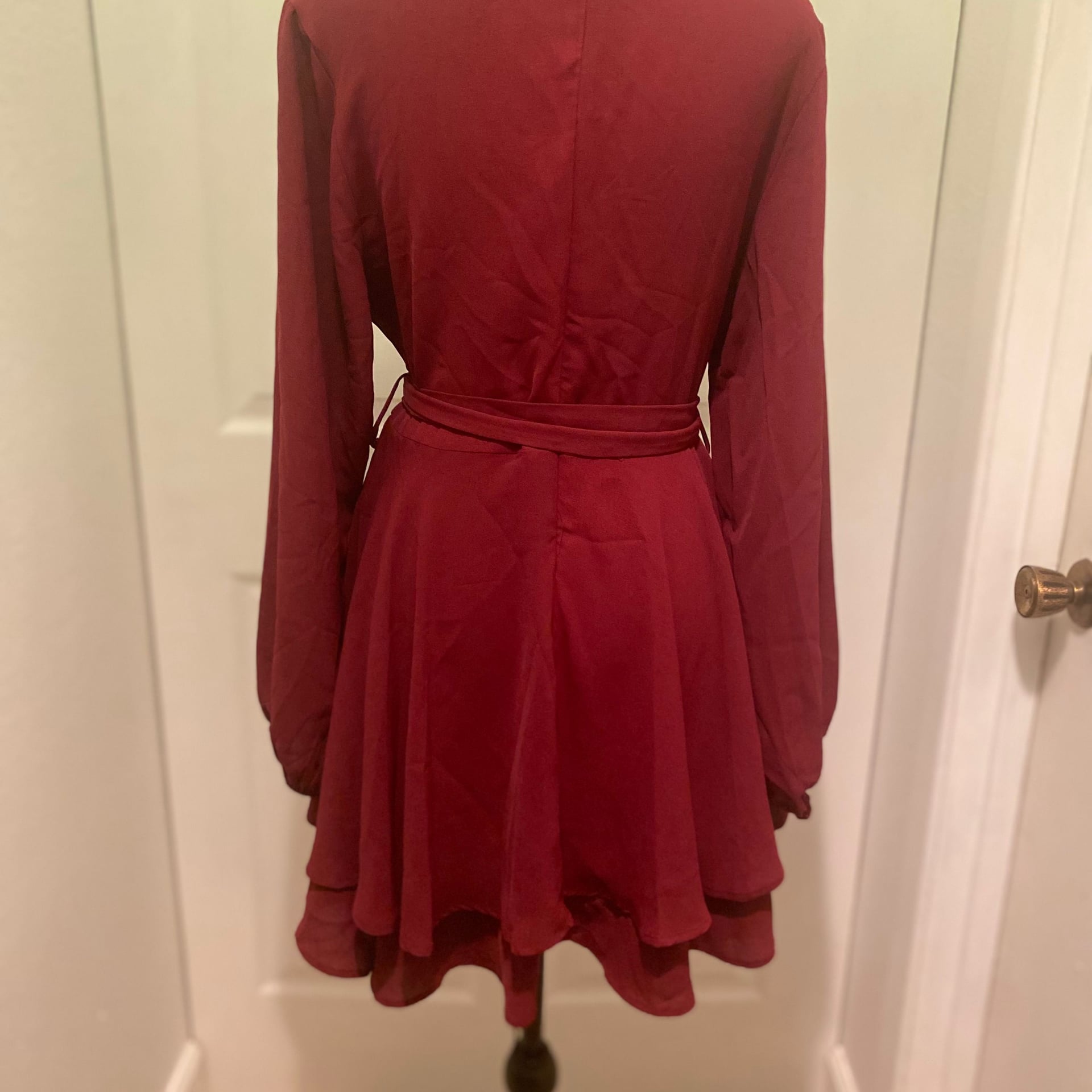 Women’s Dress Size M Wine Color Ruffled NWOT Self Belt Hidden Back Zip 4