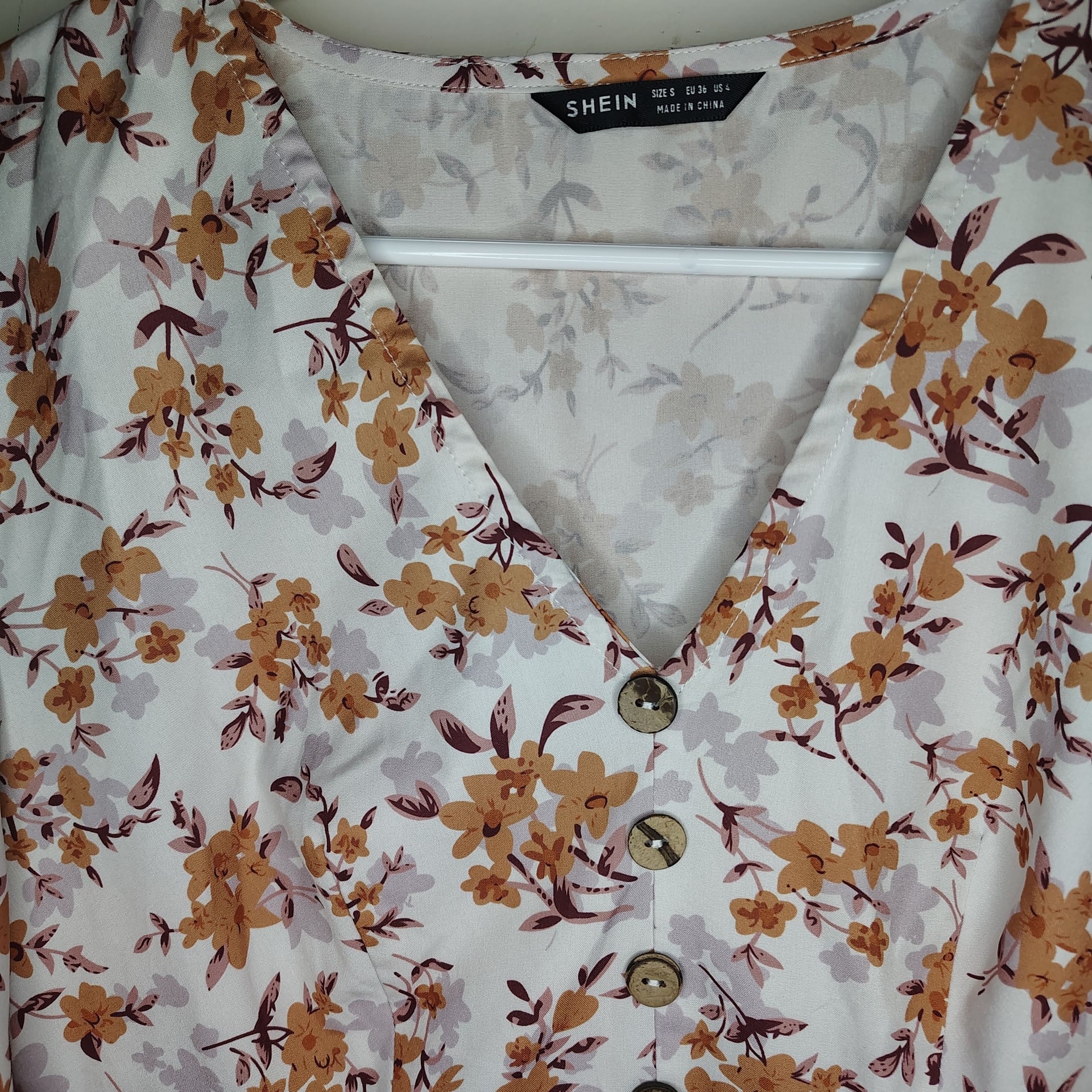 Floral V-Neck Button-Up Dress with Flared Sleeves 3