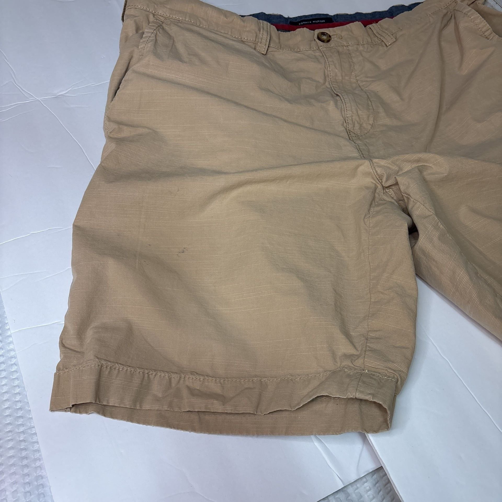 Tommy Hilfiger Men's Khaki shorts. W38 6