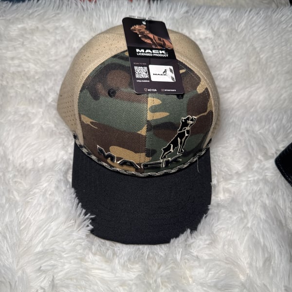 Mack Trucks Legacy Wax Cotton Charcoal Cap/Hat : Sports & Outdoors,