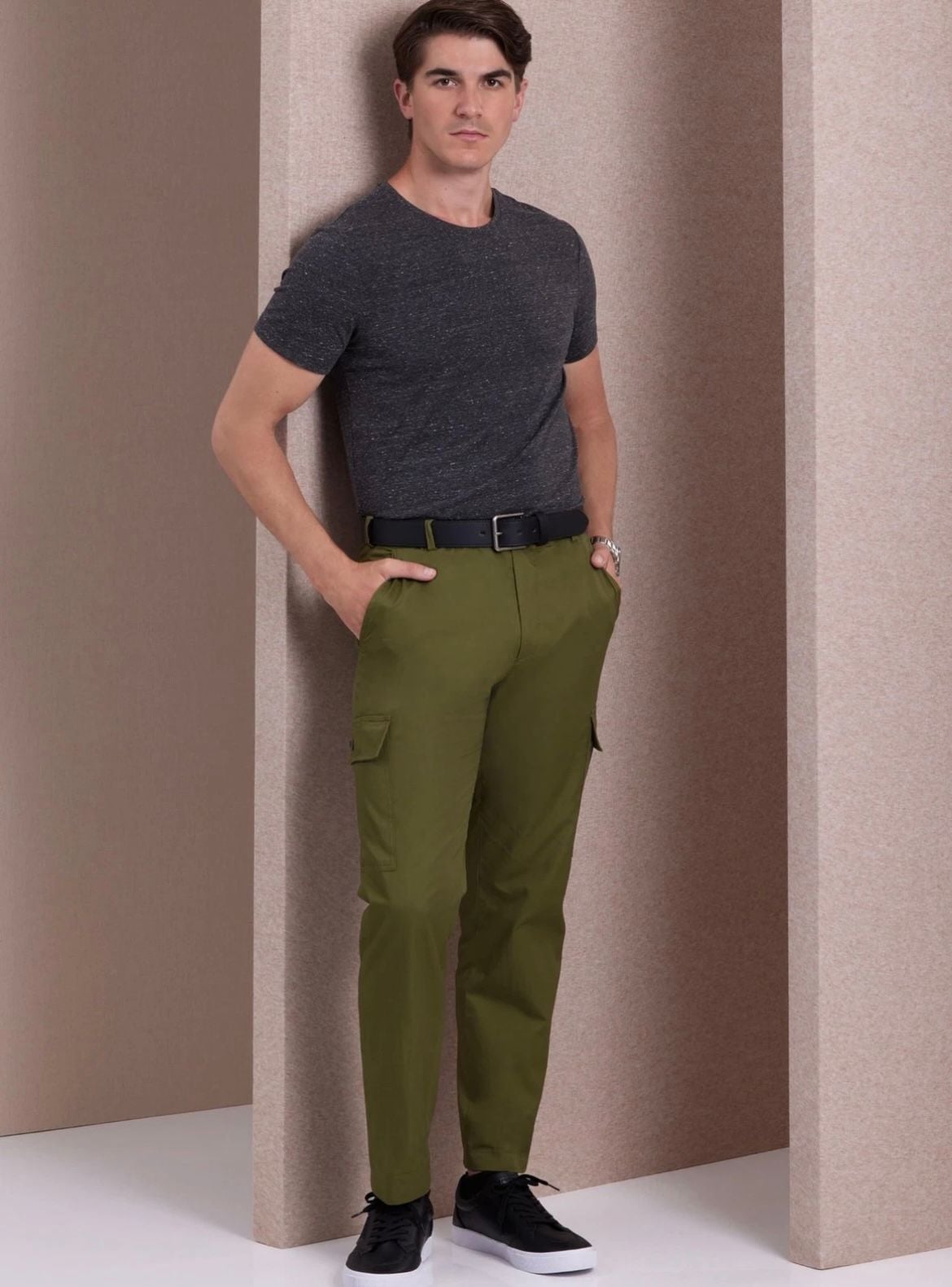 Vogue Mens Slim Fit Tapered Leg Pants Cargo Option Size 44-52 Sewing Pattern 3