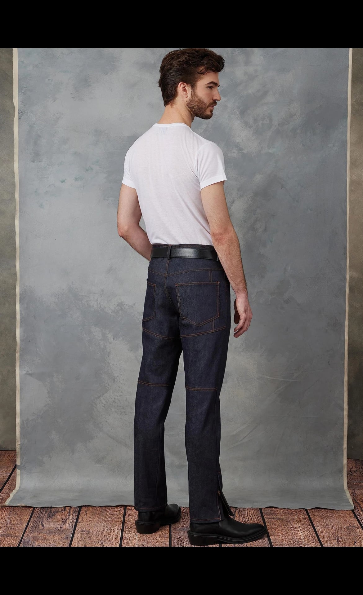 Vogue Men's Jeans Sewing Pattern Kit, V1915, Sizes 40-46 1
