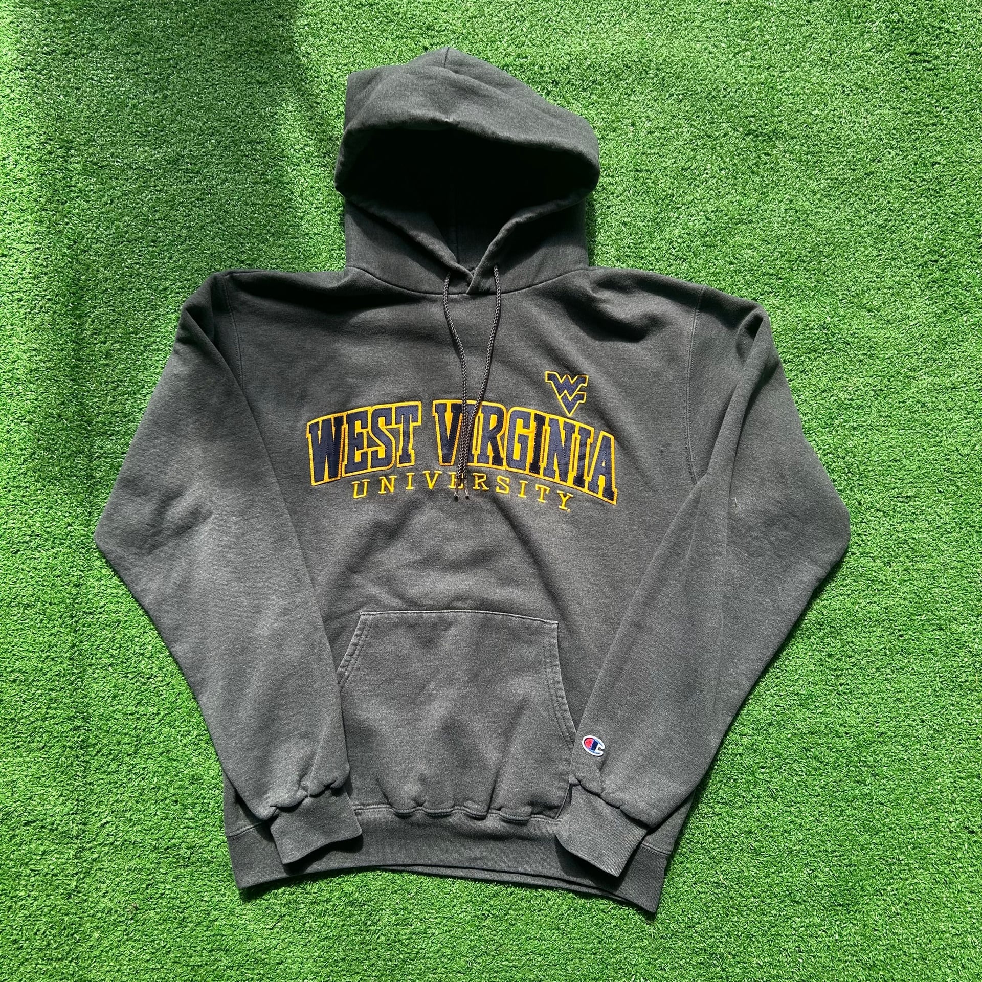 Y2K champion West Virginia Mountaineers Hoodie men’s size medium 1