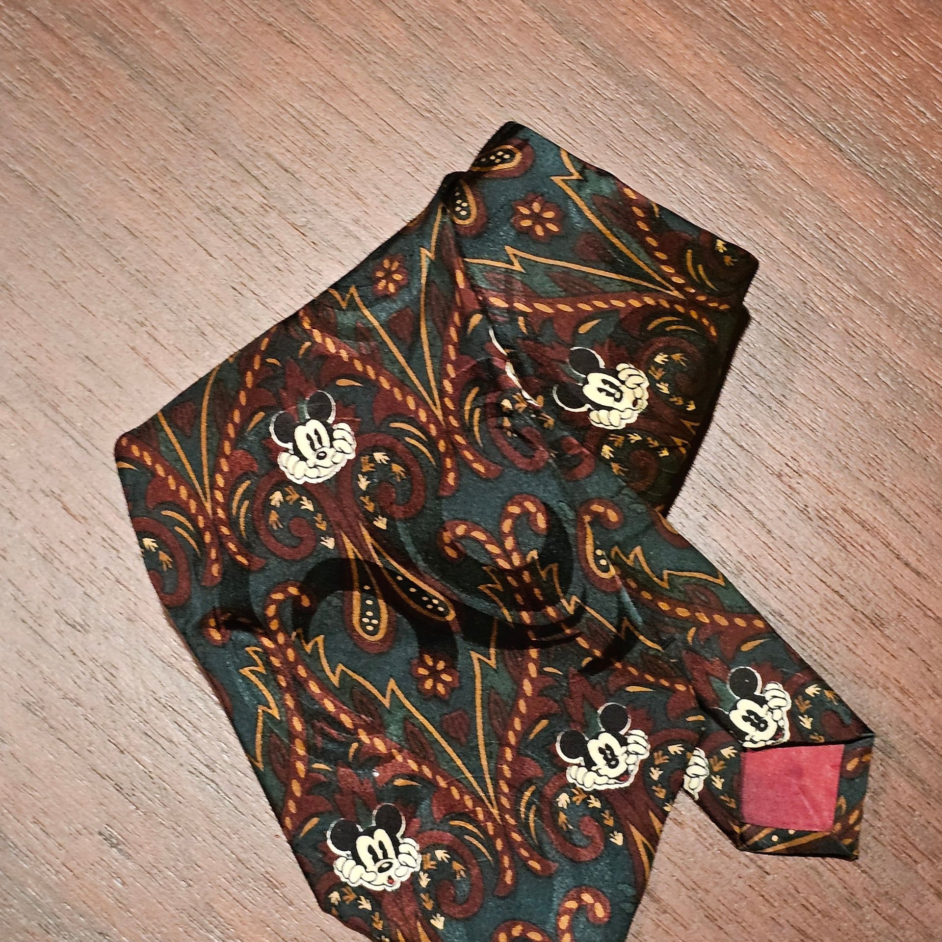 Vtg Disney Mickey Mouse Tie Necktie 100% Silk Mickey Inc. Burgundy Green Paisley 1