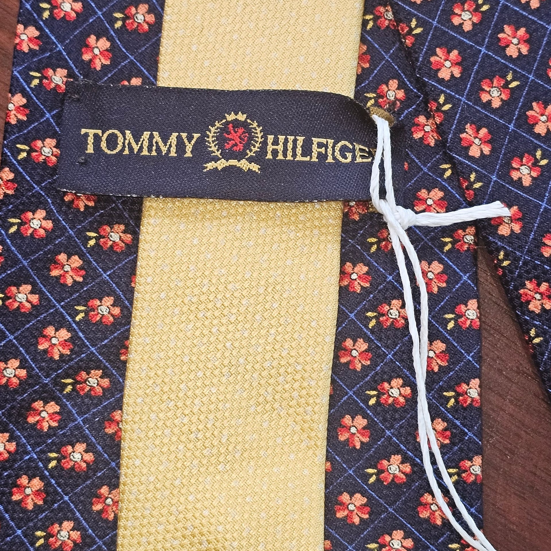 TOMMY HILFIGER Men's Neck Tie Emblem Pattern Red Yellow 100% Italian Silk 4