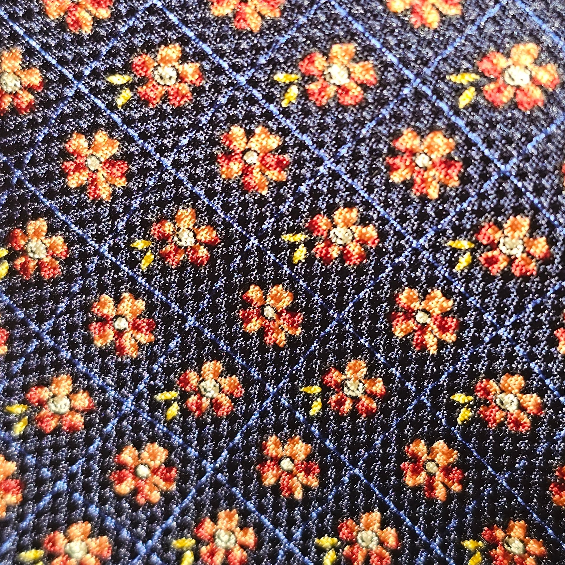 TOMMY HILFIGER Men's Neck Tie Emblem Pattern Red Yellow 100% Italian Silk 2